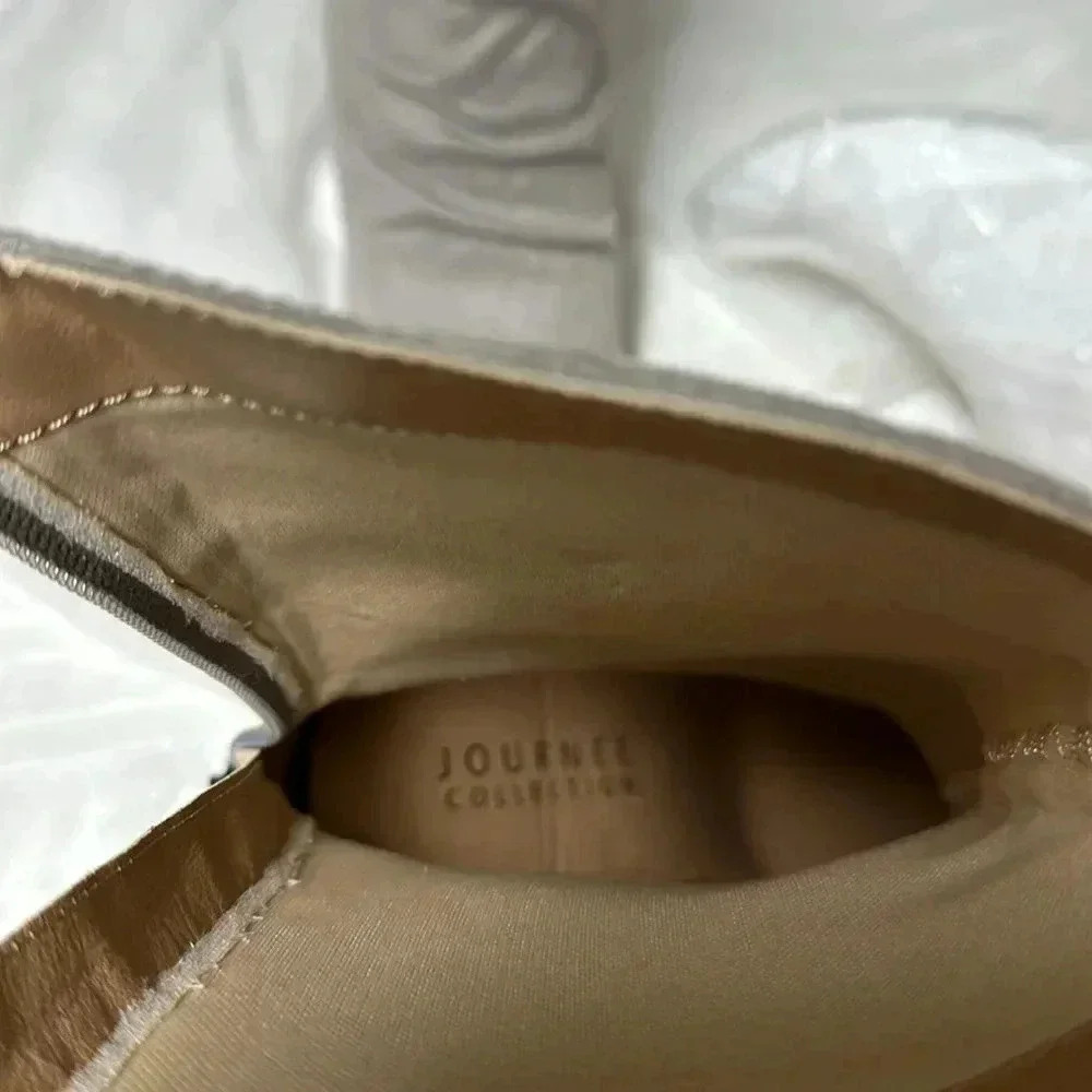 Journee Collection boots - Picture 7 of 9
